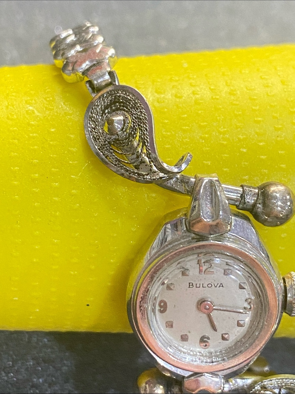 Ladies Bulova Wrist Watch - Picture 2 of 8